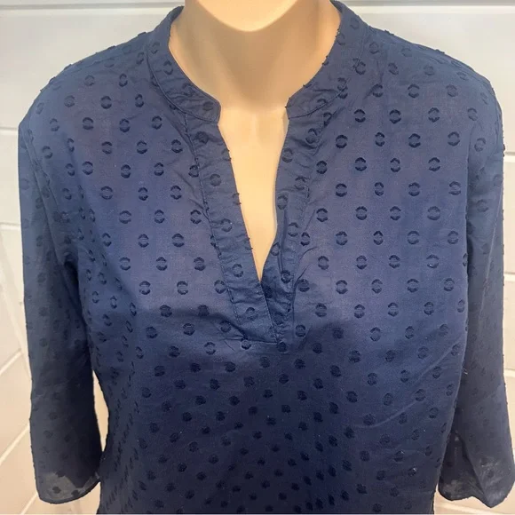 Van Heusen Navy 100% Cotton Textured V-Neck. Ladies Size: Medium - Picture 1 of 10